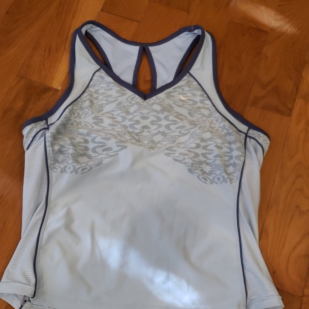 Nike tennis top